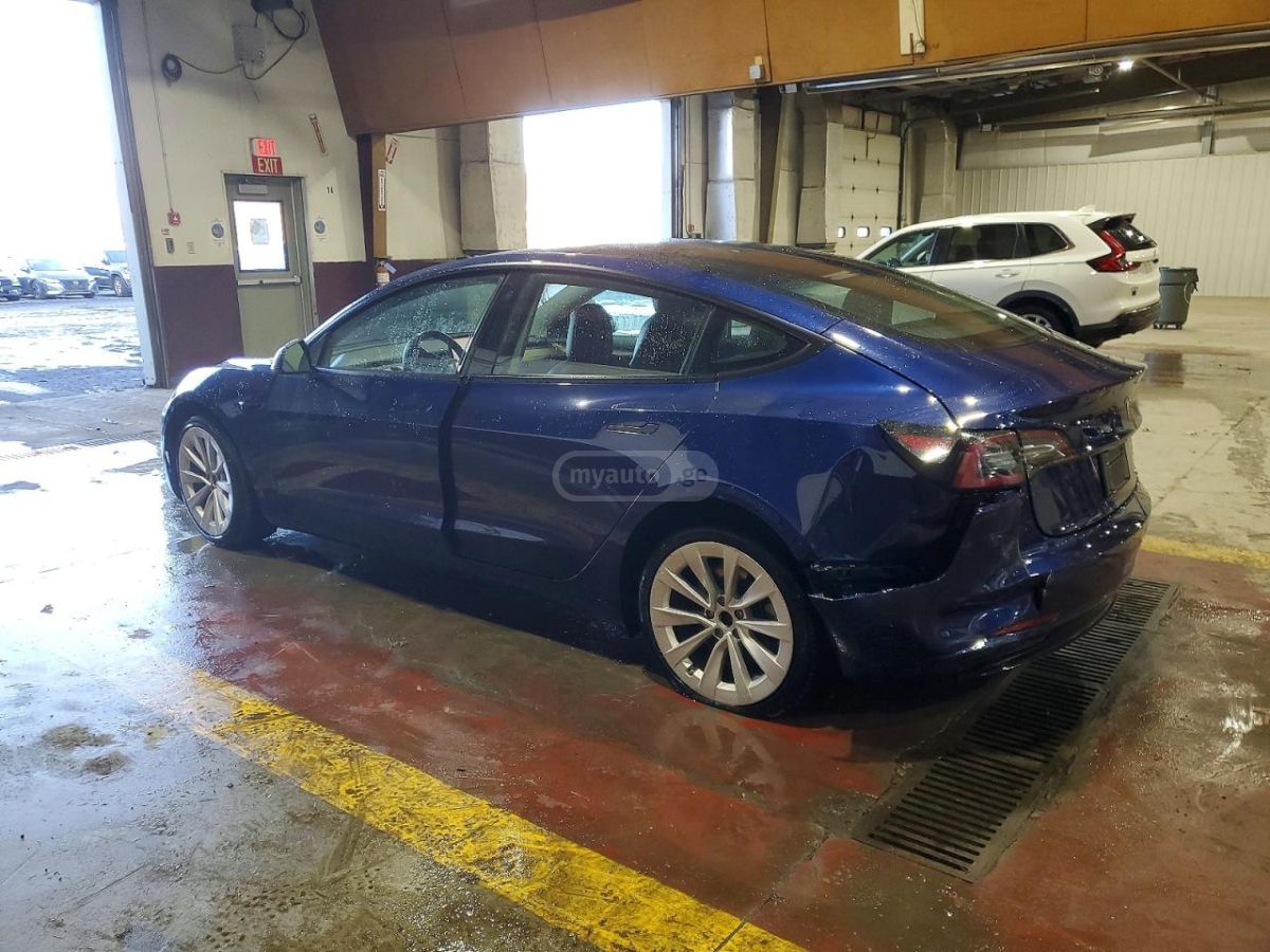 Tesla Model S 2022 — photo 2