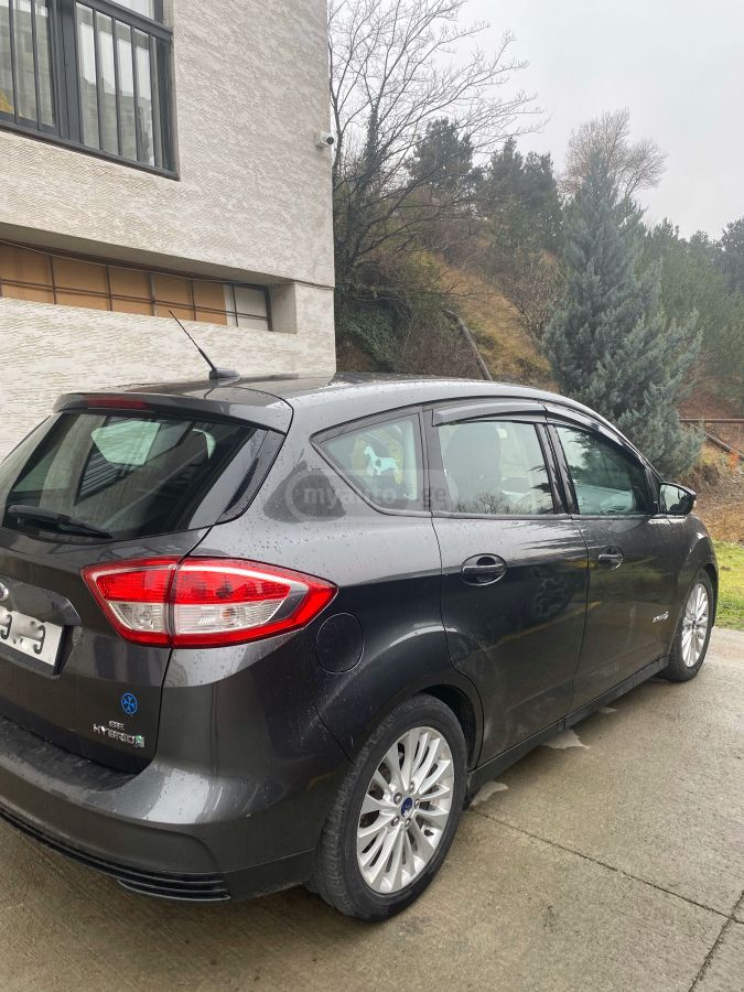 Ford C-Max 2017 — photo 2