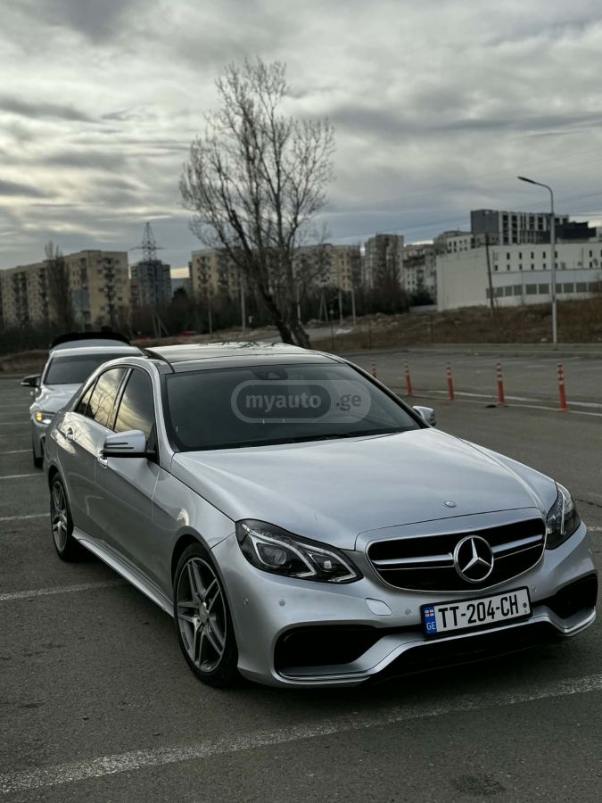 Mercedes-Benz E 350 2014 — photo 2