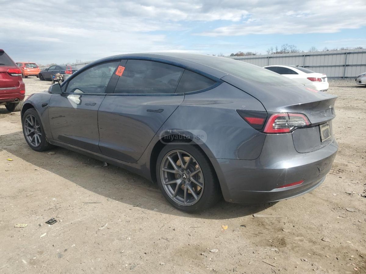 Tesla Model S 2023 — photo 2