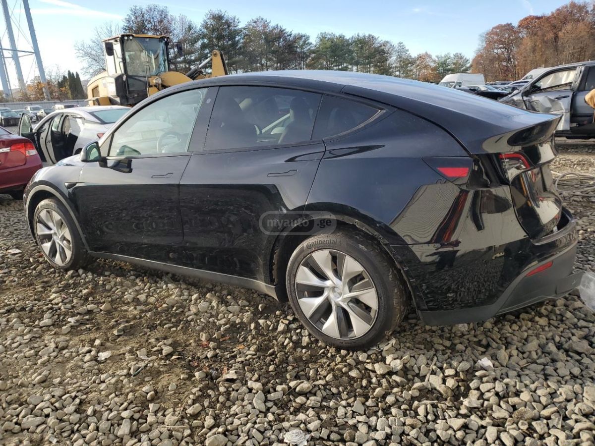 Tesla Model S 2023 — photo 2