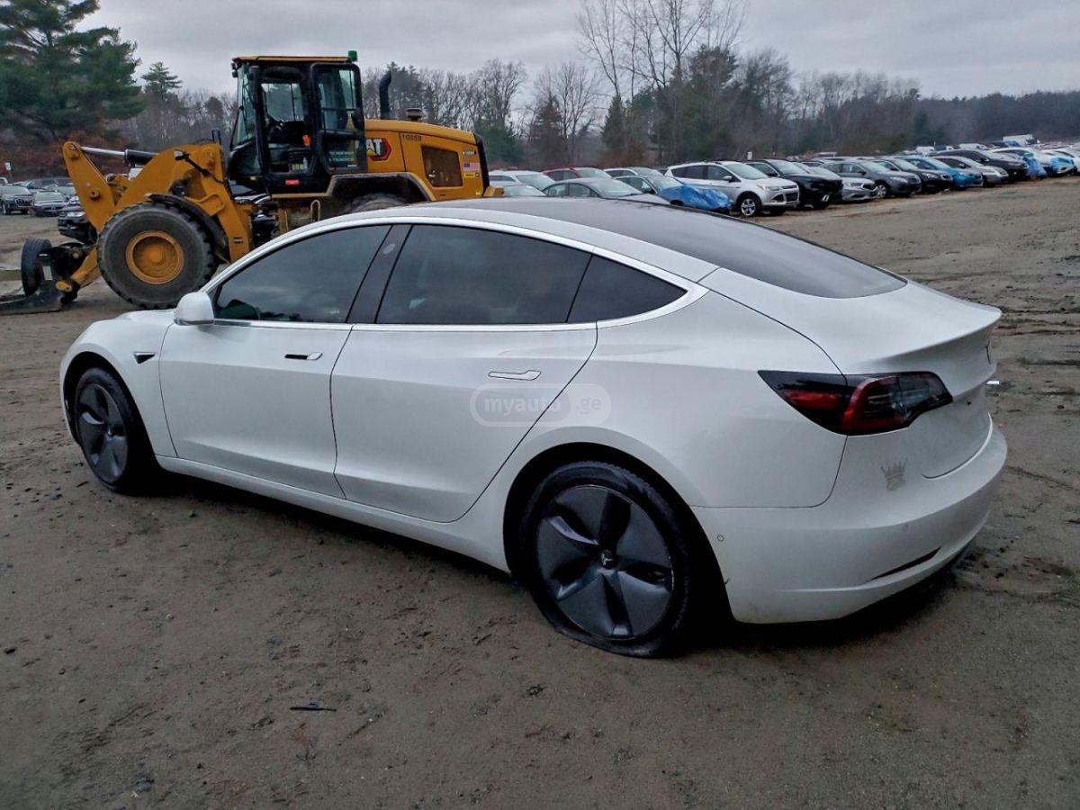 Tesla Model S 2020 — photo 2