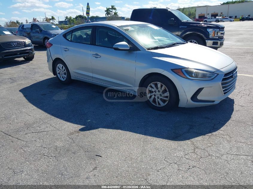Hyundai Elantra 2018 — photo 2