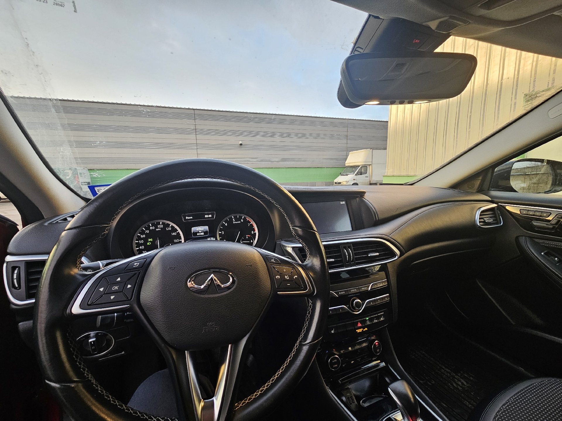 Infiniti QX 30 2018 — photo 2