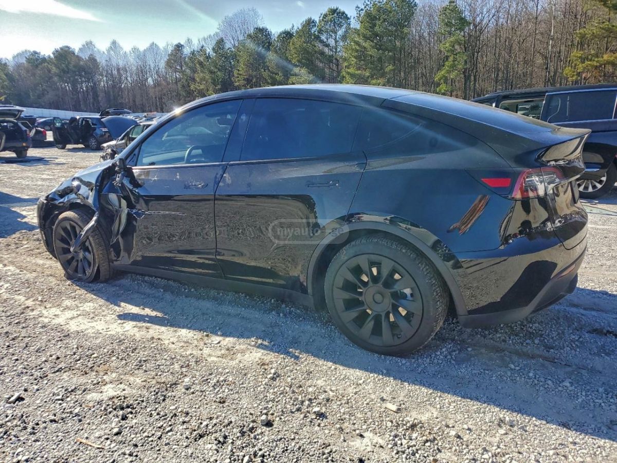 Tesla Model S 2023 — photo 2