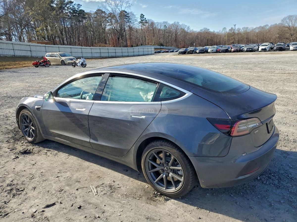 Tesla Model S 2020 — photo 2