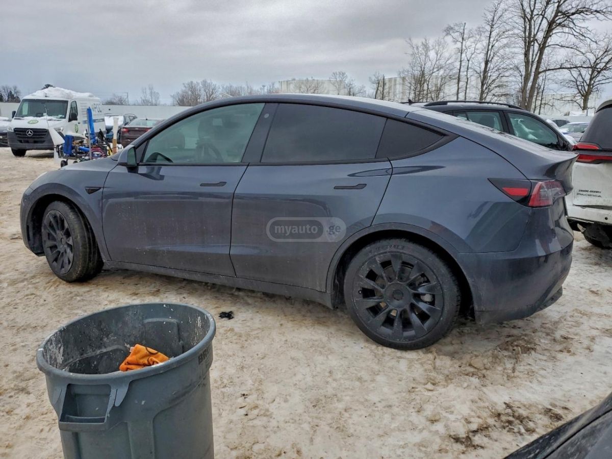 Tesla Model S 2021 — photo 2