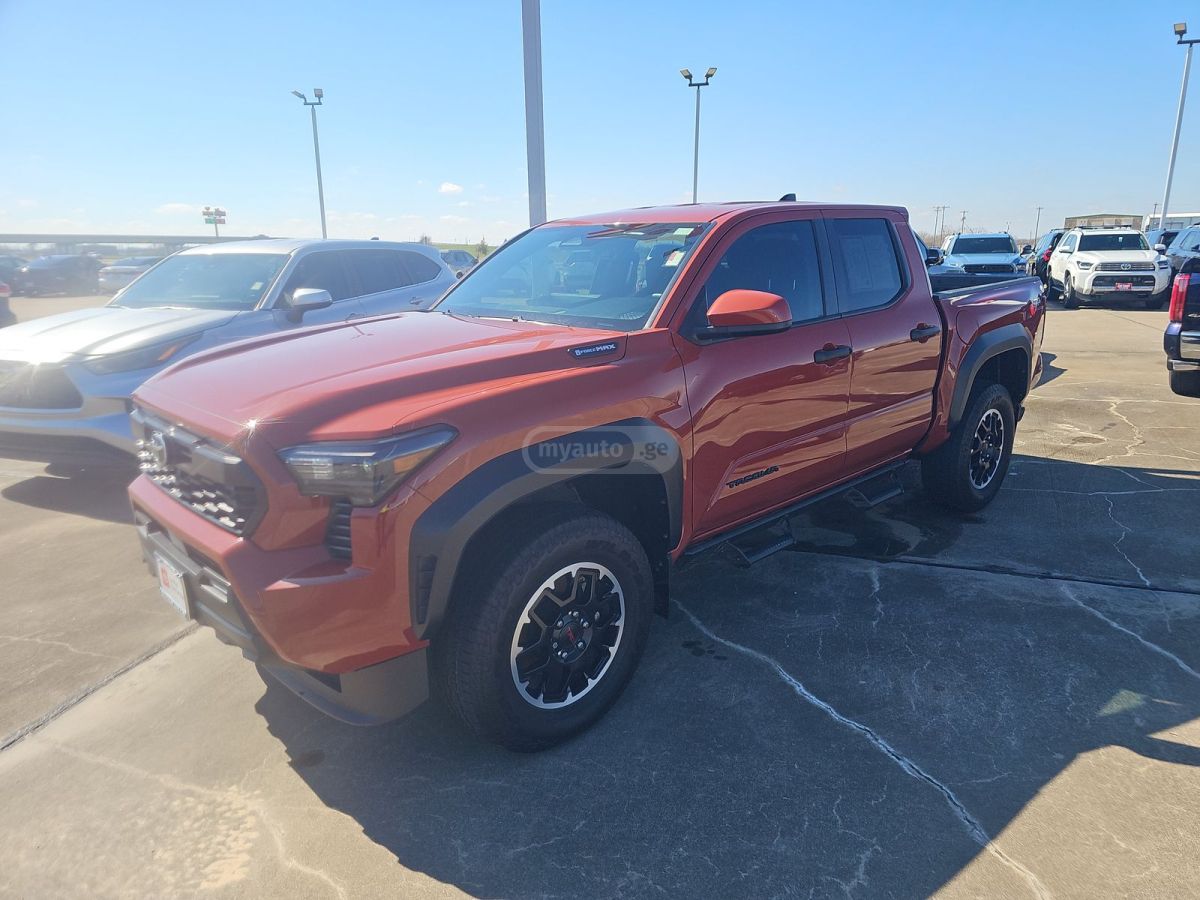 Toyota Tacoma 2025 — photo 2