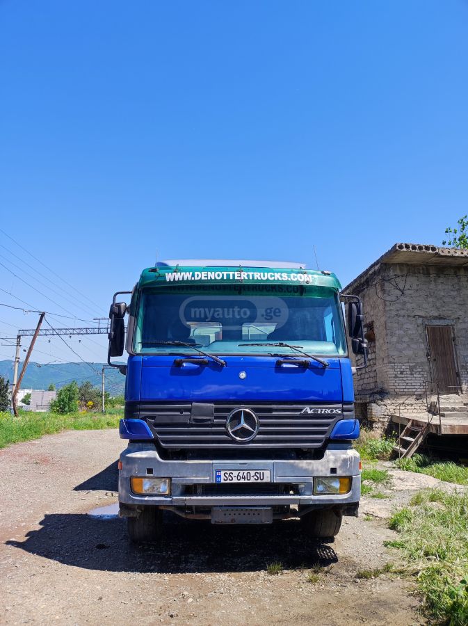 Mercedes-Benz Actros 2002 — photo 2