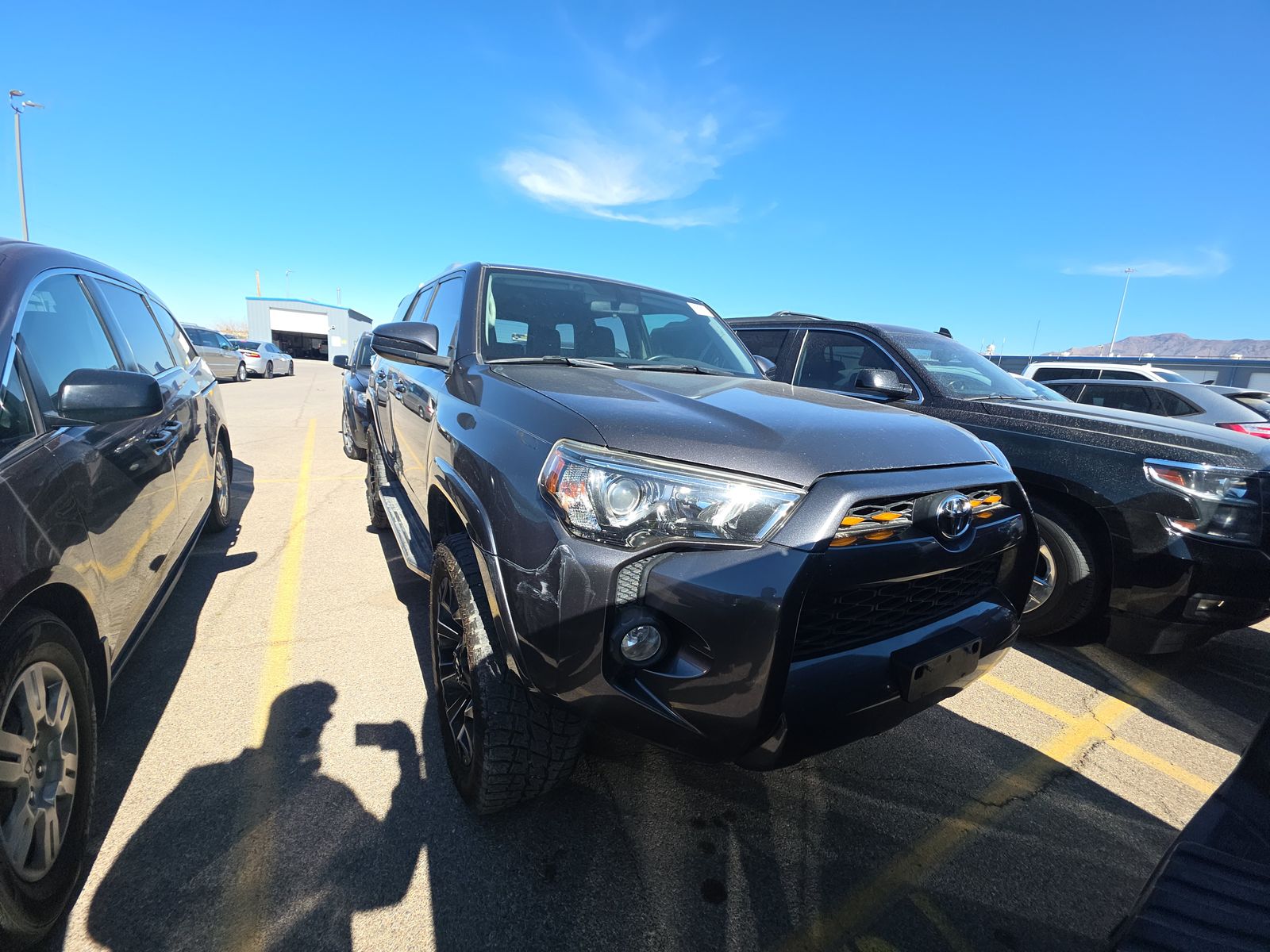 Toyota 4Runner 2018 — photo 2
