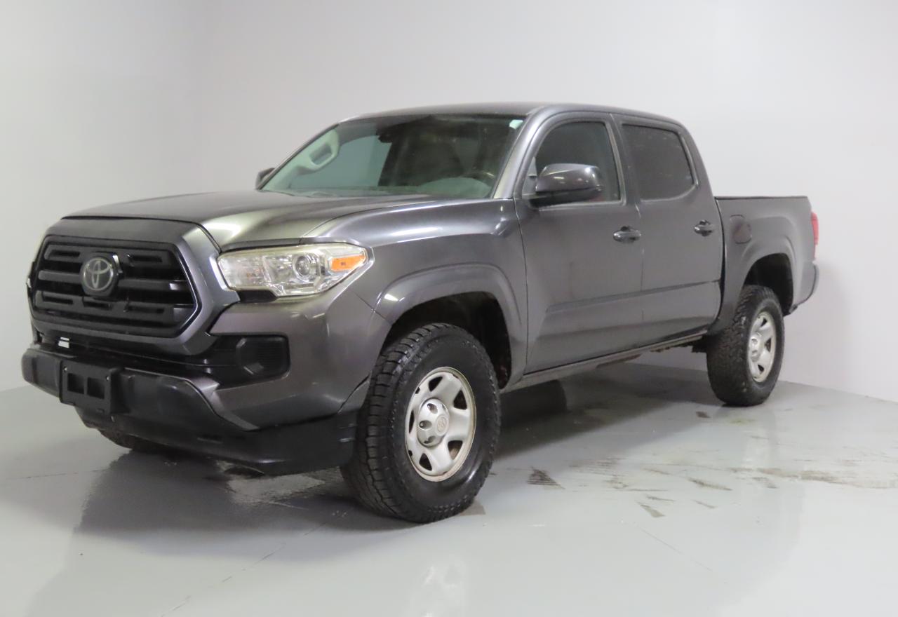 Toyota Tacoma 2018 — photo 2