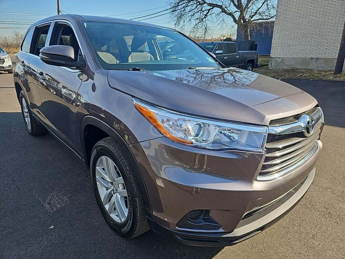 Toyota Highlander 2015 — photo 2