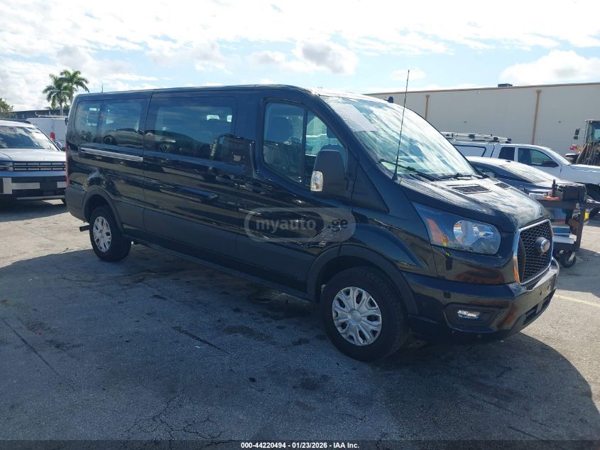 Ford Transit 2025 — photo 2