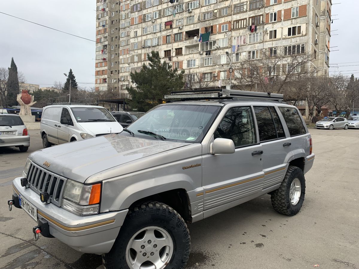 Jeep Grand Cherokee 1995 — photo 2