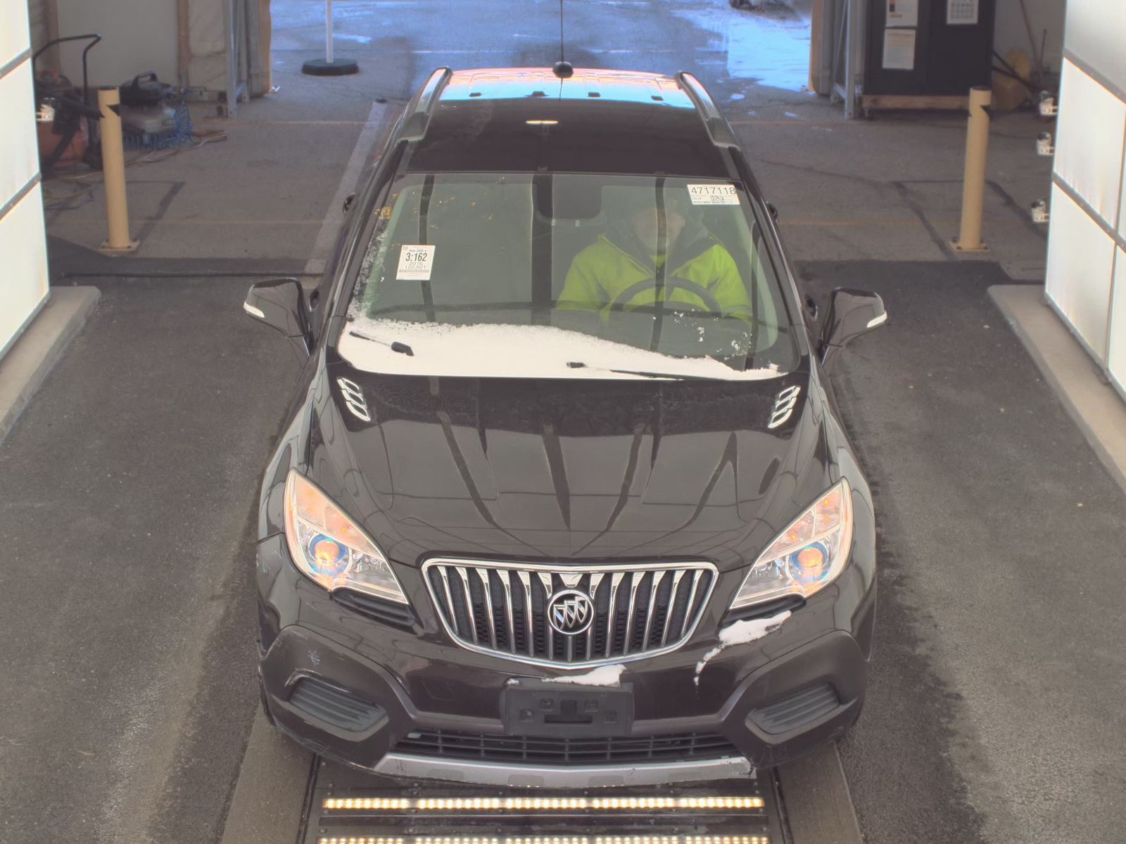 Buick Encore 2016 — photo 2