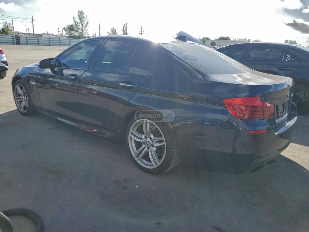 BMW 550 2016 — photo 2