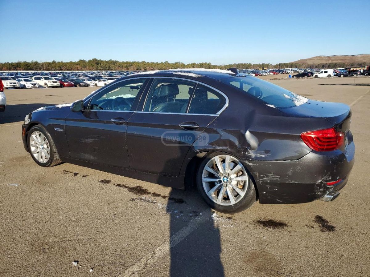 BMW 550 2014 — photo 2