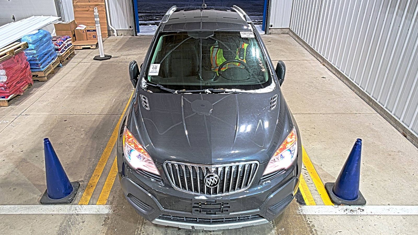 Buick Encore 2016 — photo 2