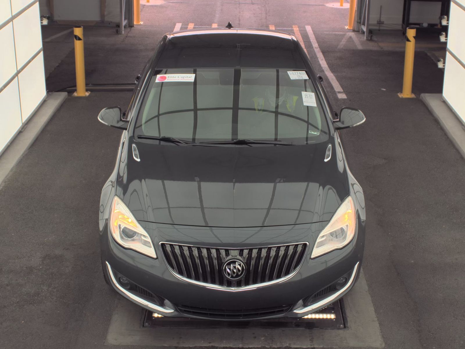 Buick Regal 2017 — photo 2