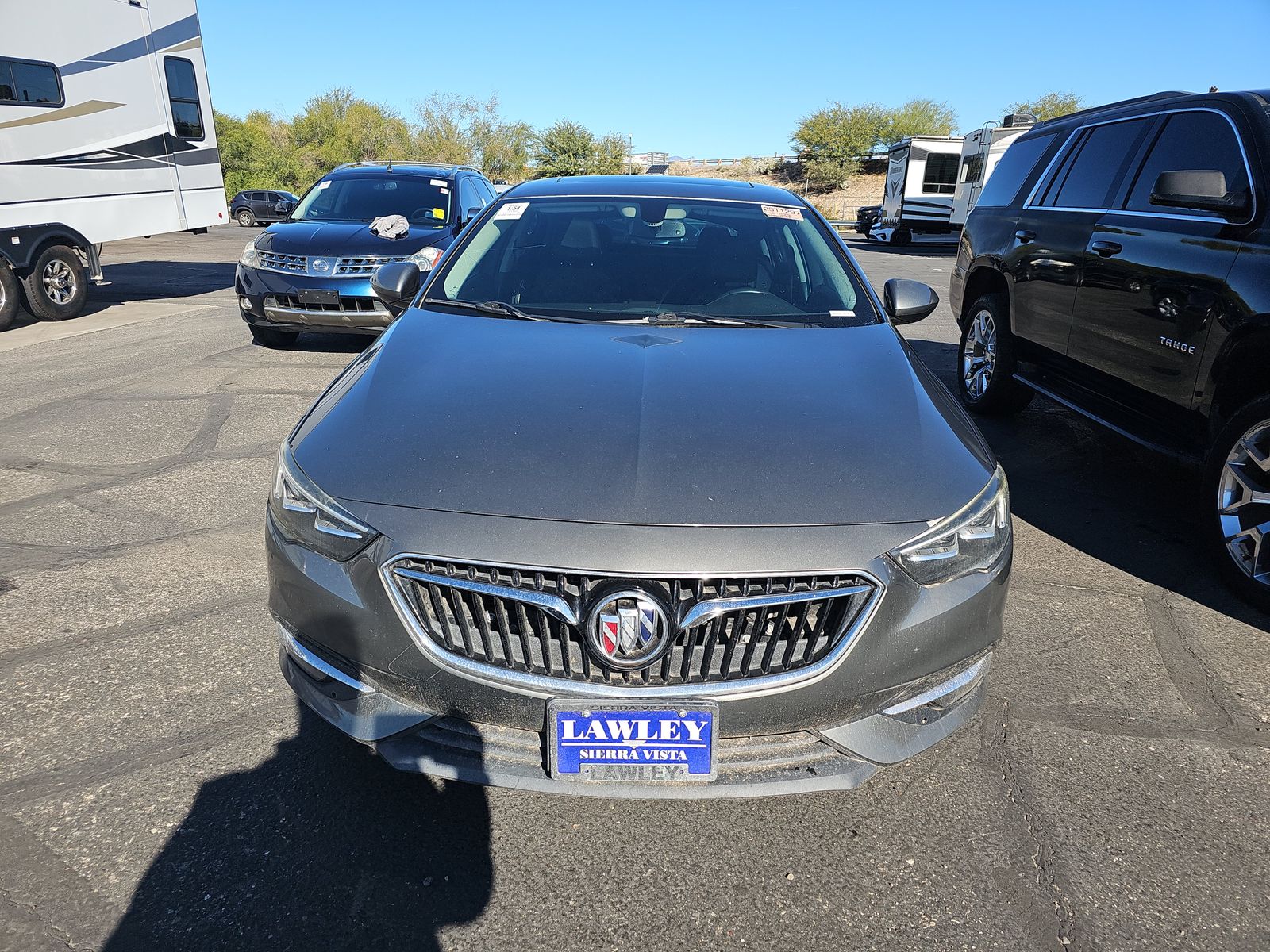 Buick Regal 2018 — photo 2