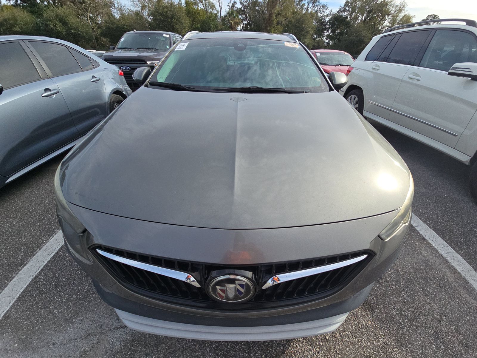 Buick Regal 2018 — photo 2