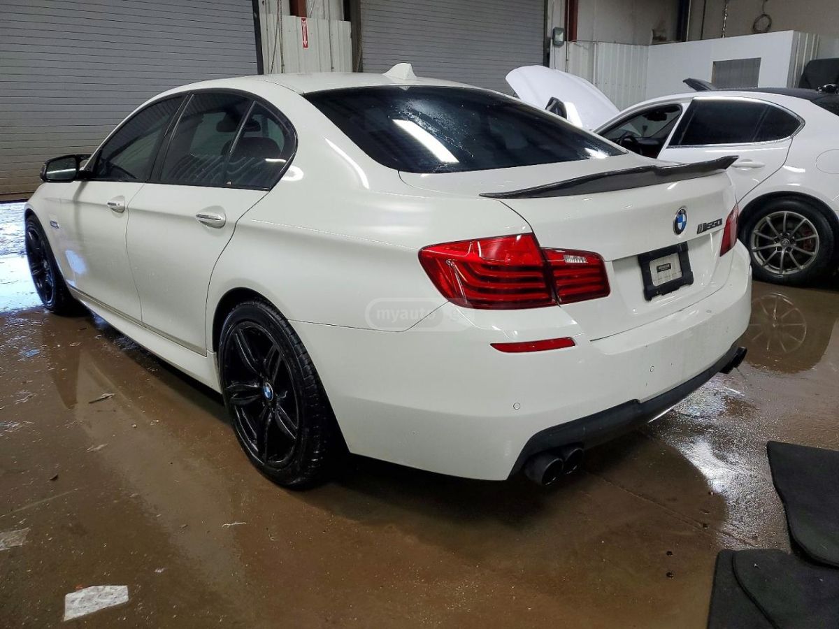 BMW 550 2014 — photo 2