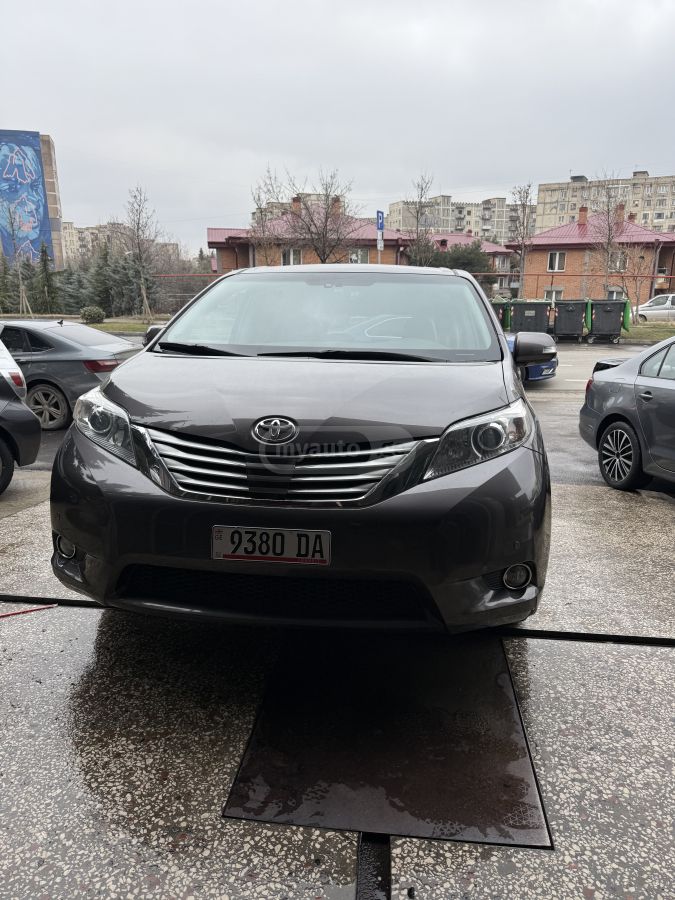 Toyota Sienna