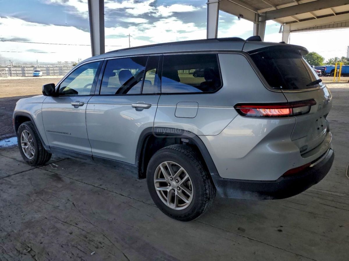Jeep Grand Cherokee 2023 — photo 2