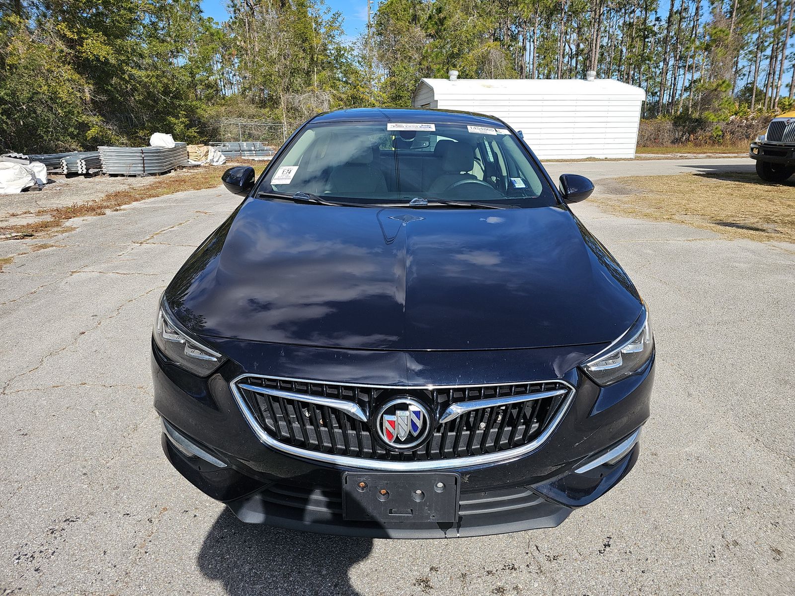 Buick Regal 2018 — photo 2
