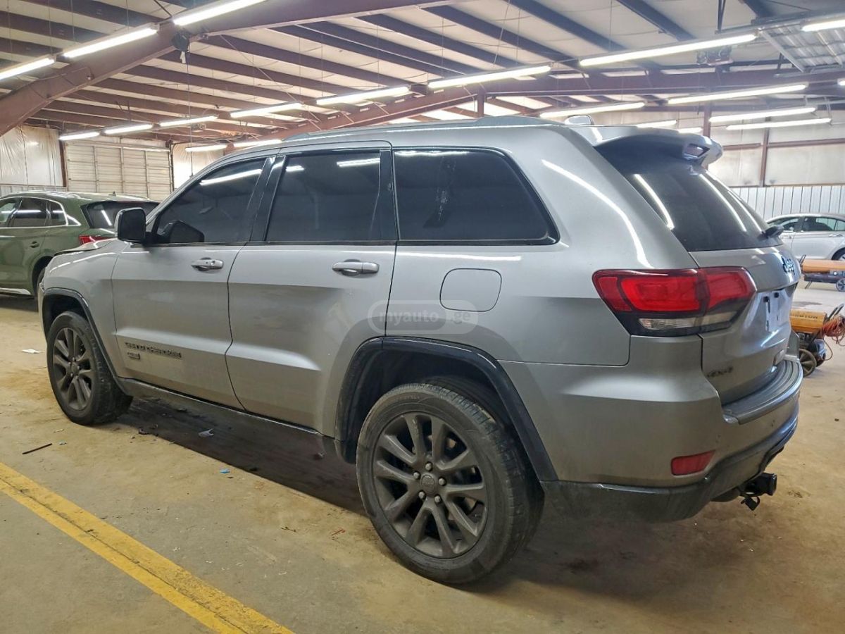 Jeep Grand Cherokee 2016 — photo 2
