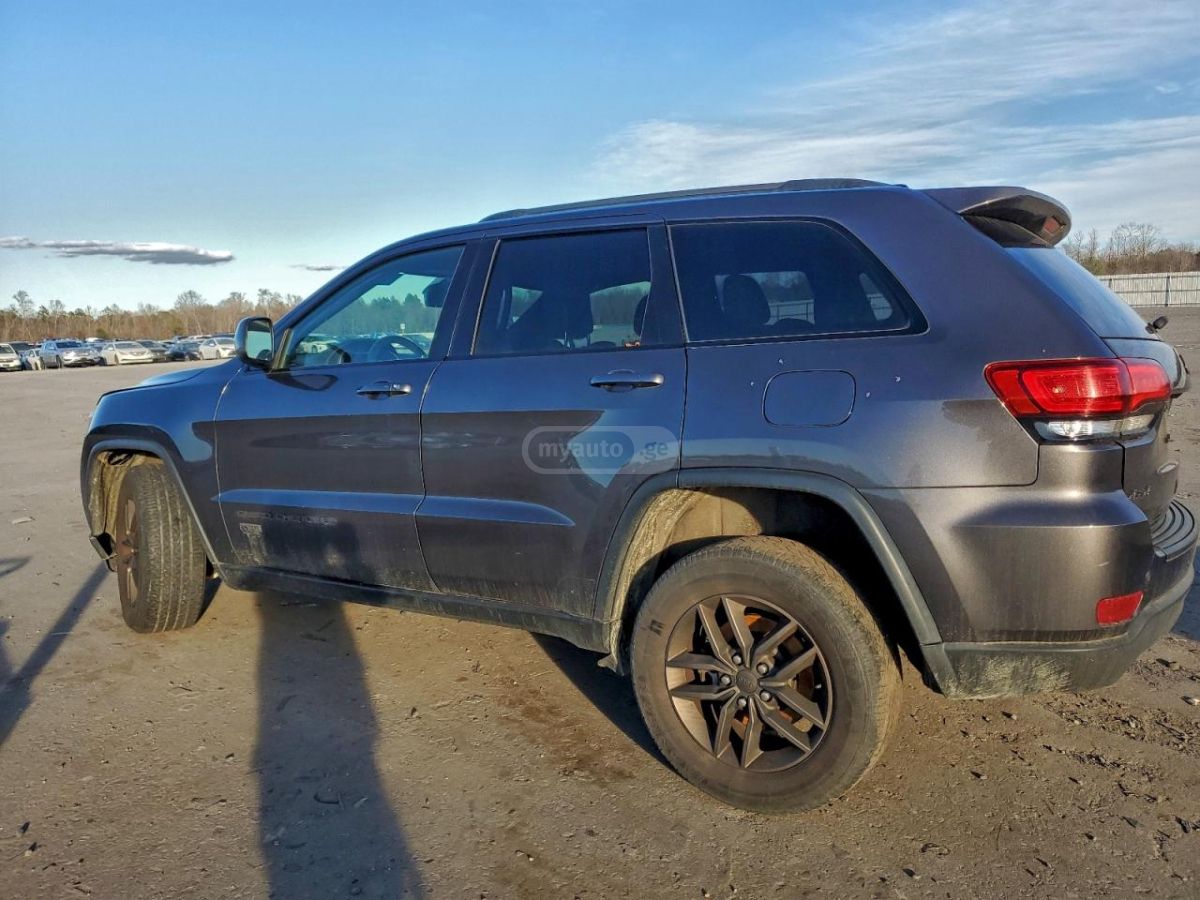Jeep Grand Cherokee 2016 — photo 2
