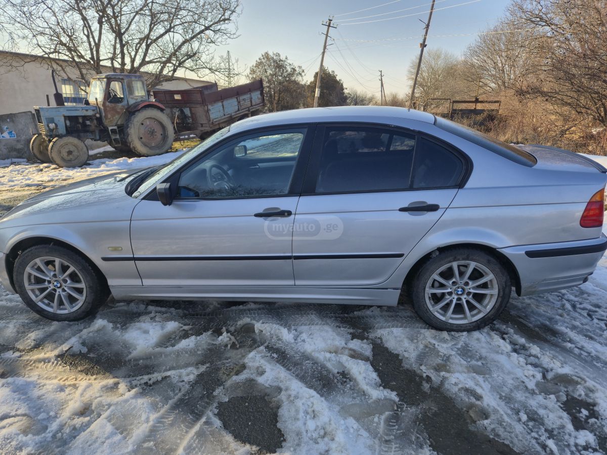 BMW 318