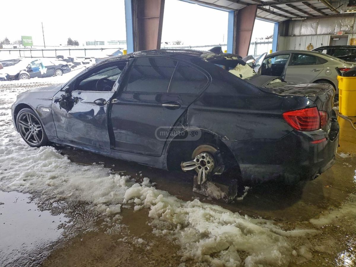 BMW 550 2014 — photo 2