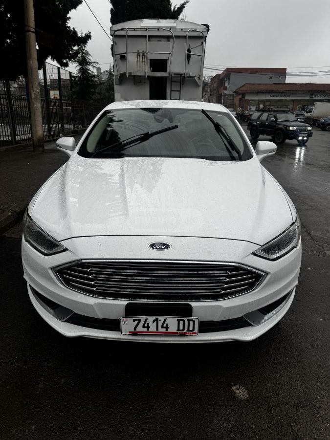 Ford Fusion 2017 — photo 2