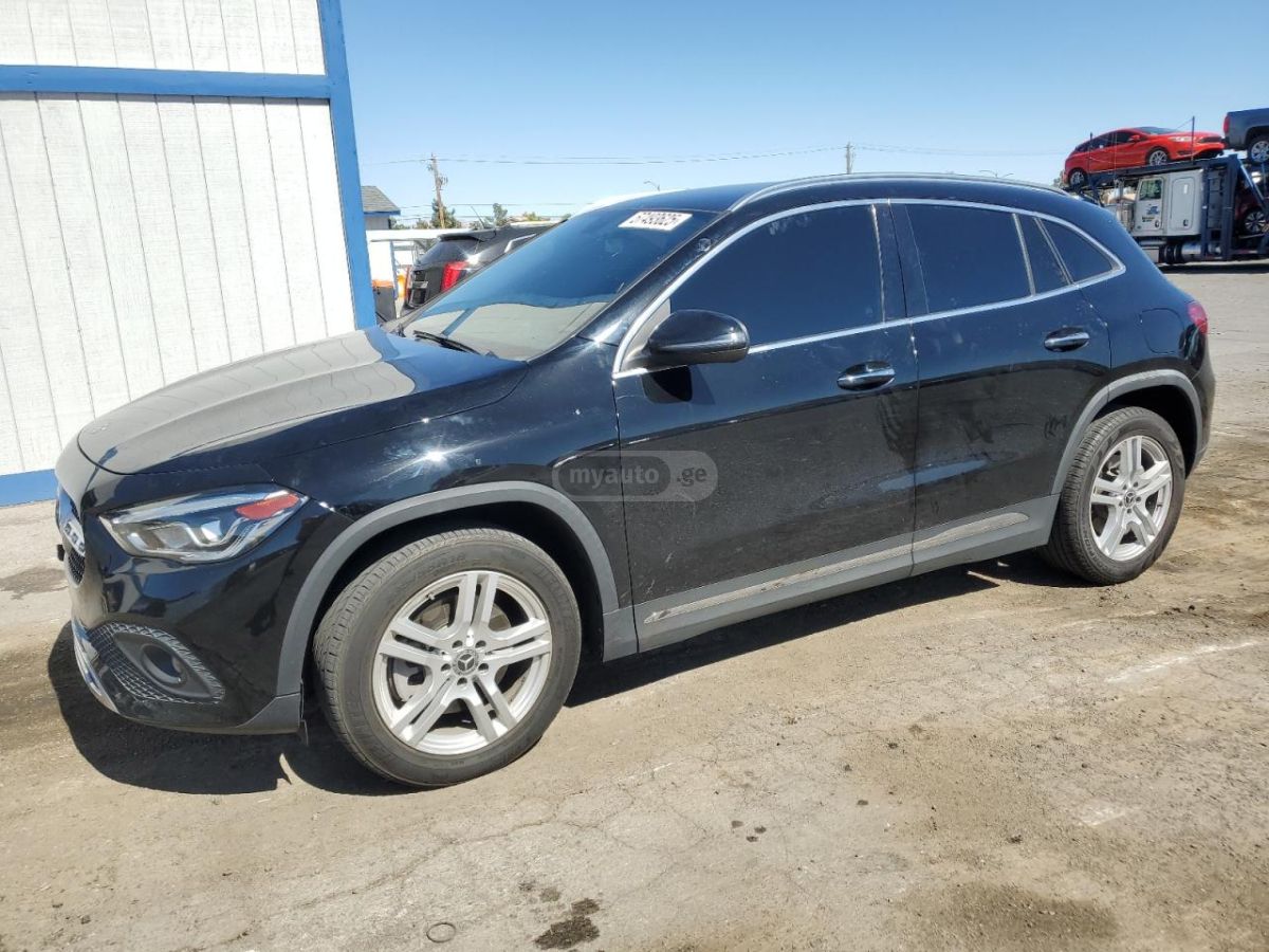 Mercedes-Benz GLA 250