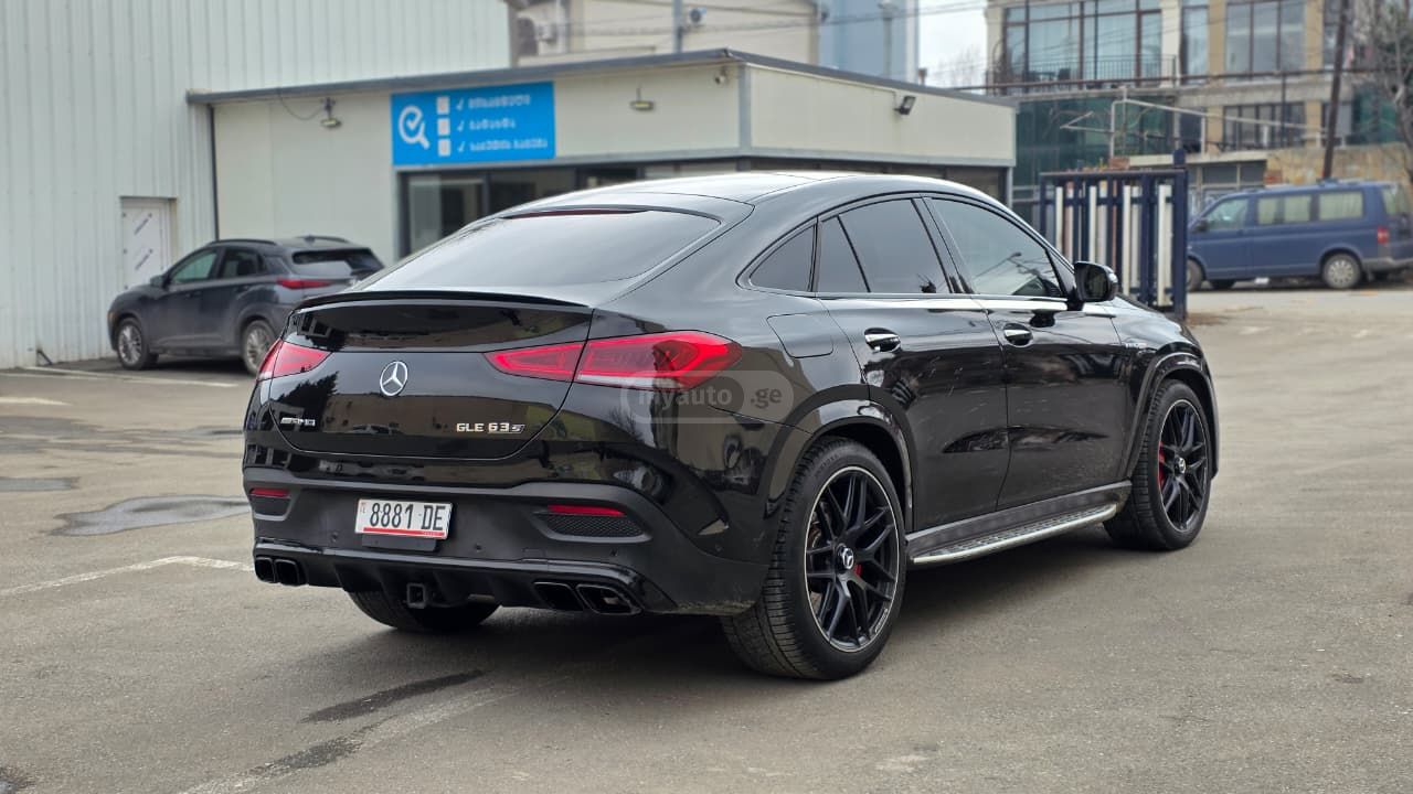 Mercedes-Benz GLE 63 AMG 2022 — photo 2