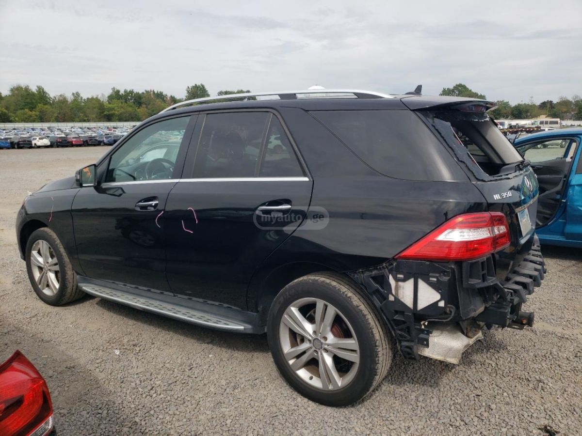 Mercedes-Benz ML 350 2015 — photo 2