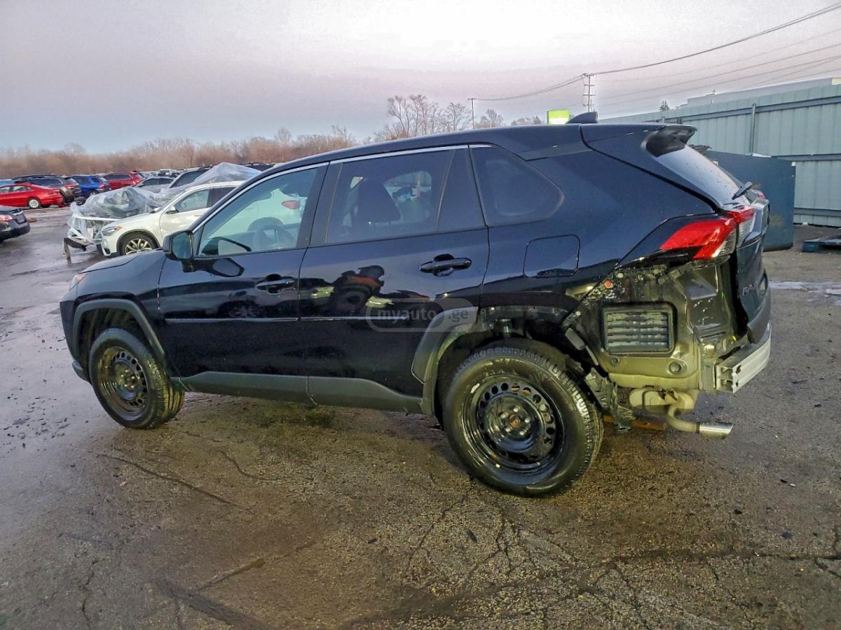 Toyota RAV 4 2022 — photo 2