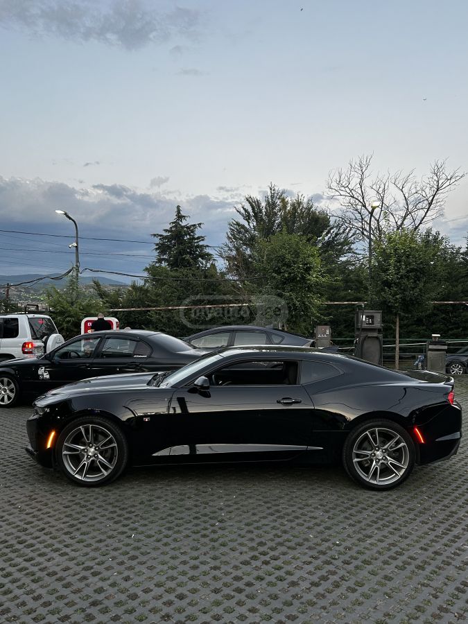 Chevrolet Camaro 2019 — photo 2