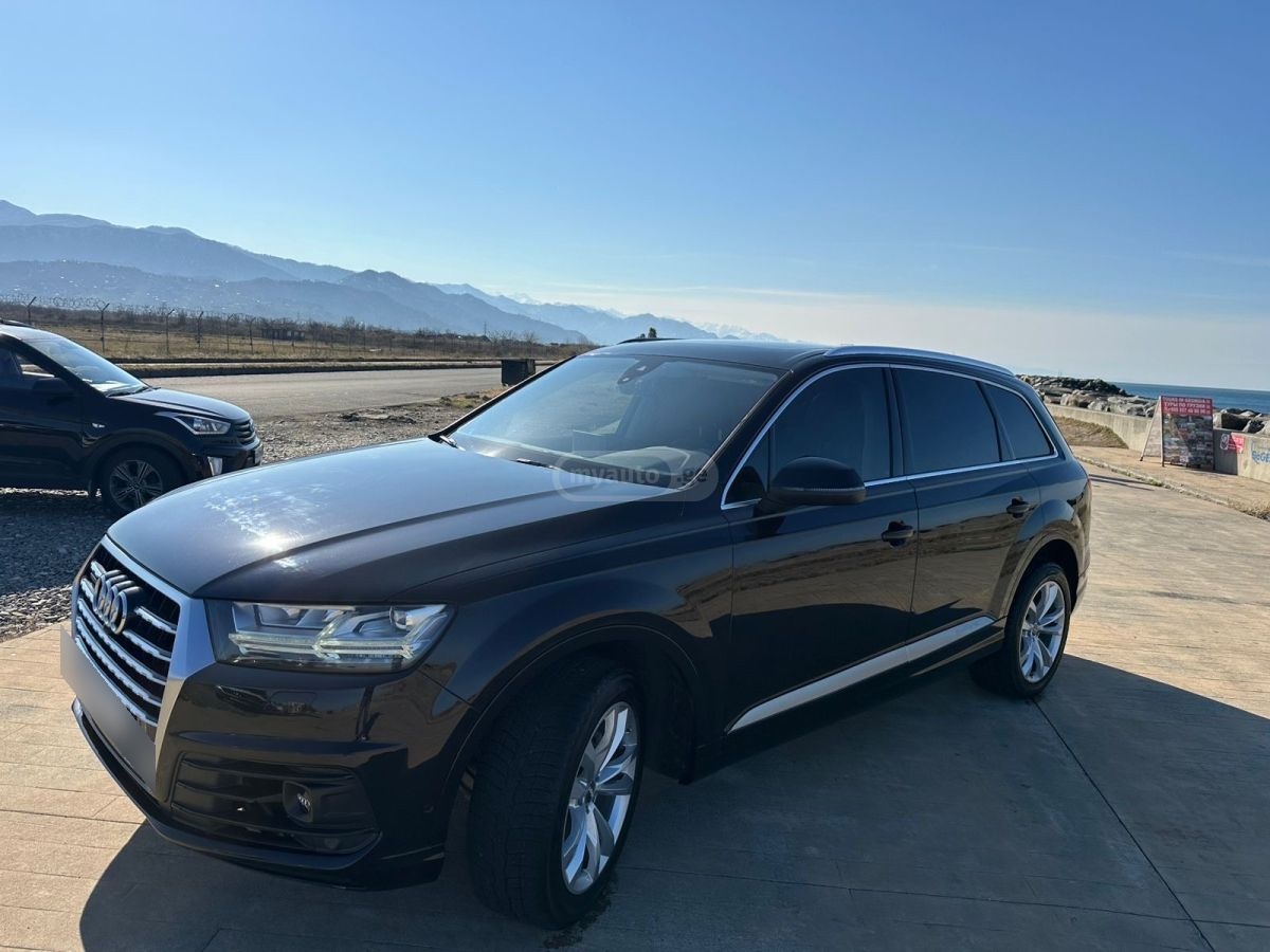 Audi Q7