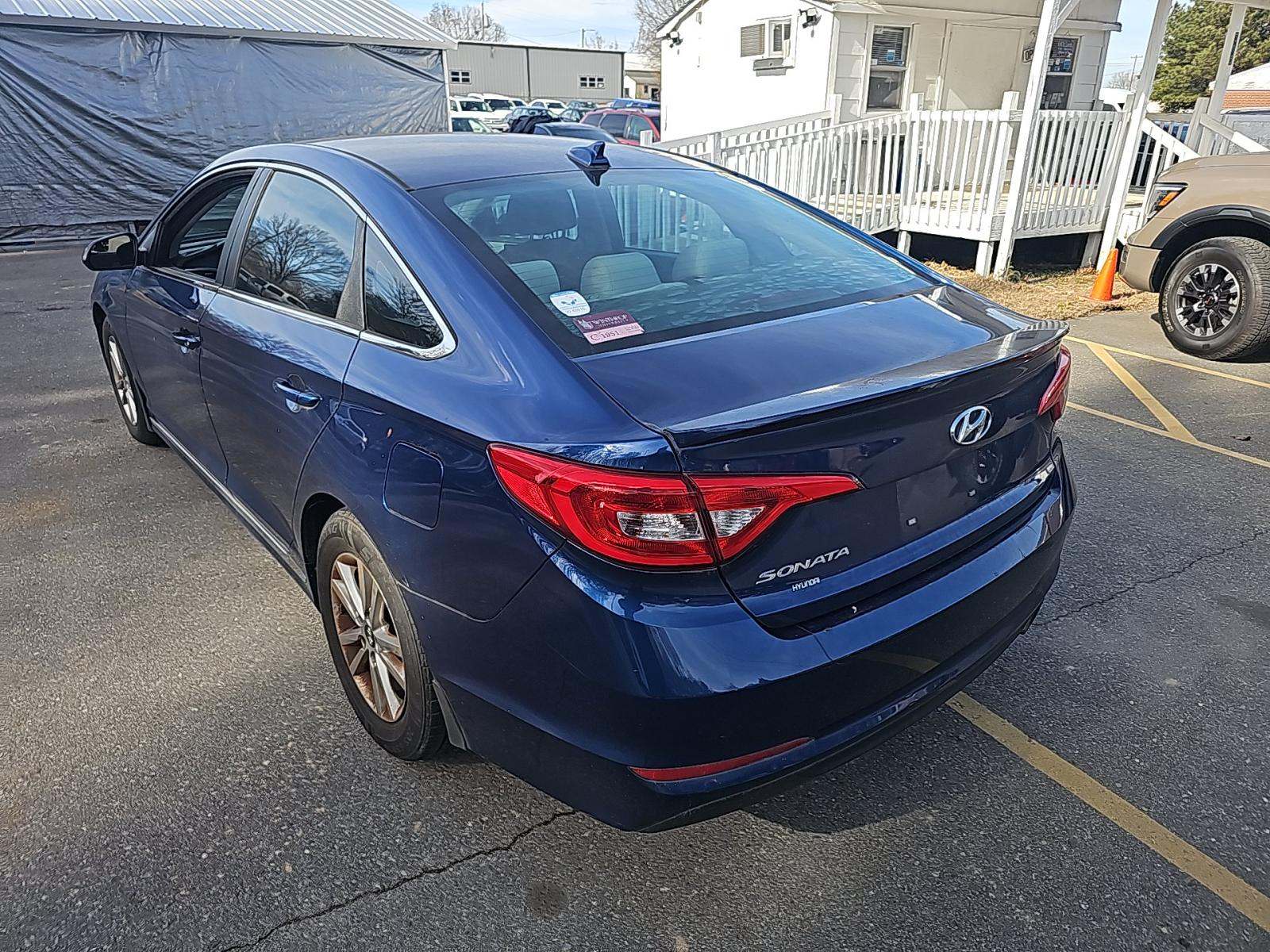 Hyundai Sonata 2016 — photo 2