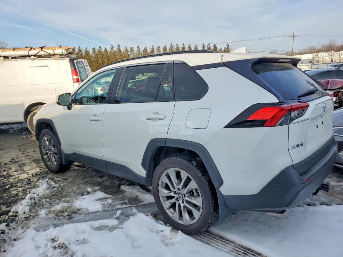 Toyota RAV 4 2023 — photo 2