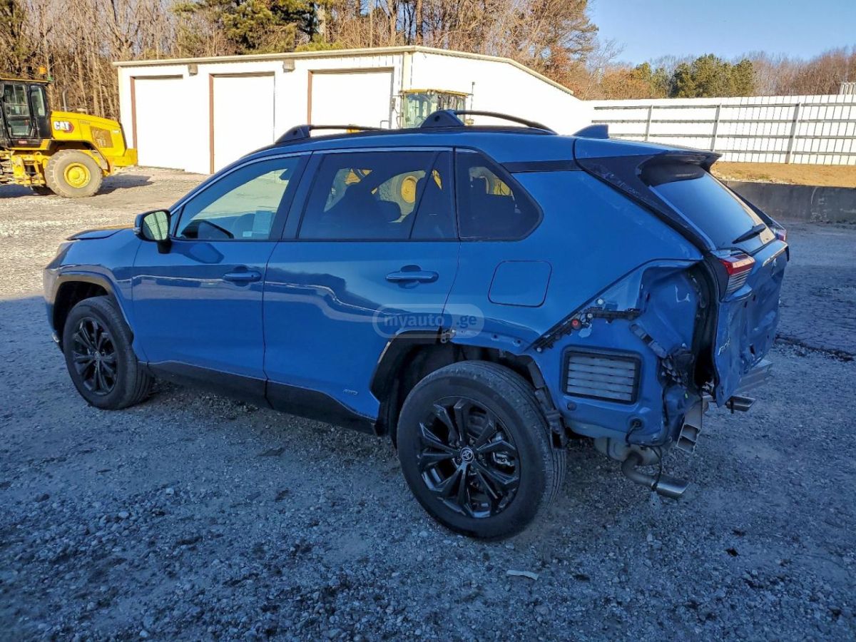 Toyota RAV 4 2023 — photo 2