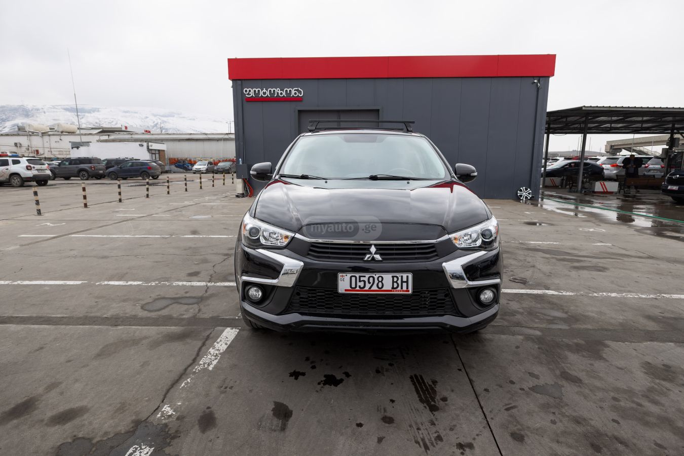 Mitsubishi Outlander 2019 — photo 2