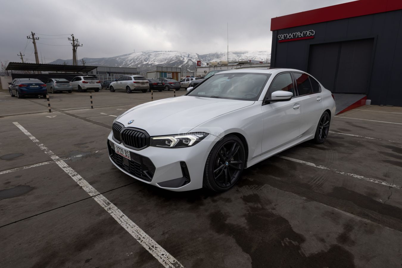 BMW 330