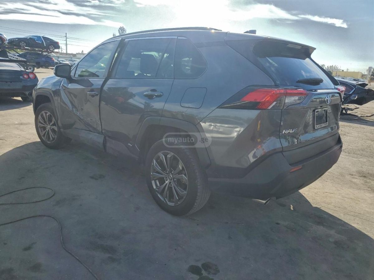 Toyota RAV4 2023 — photo 2