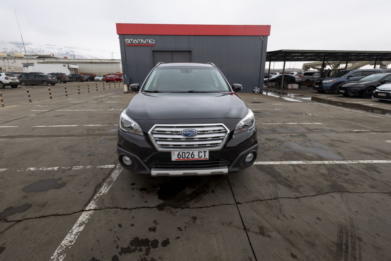 Subaru Outback 2017 — photo 2