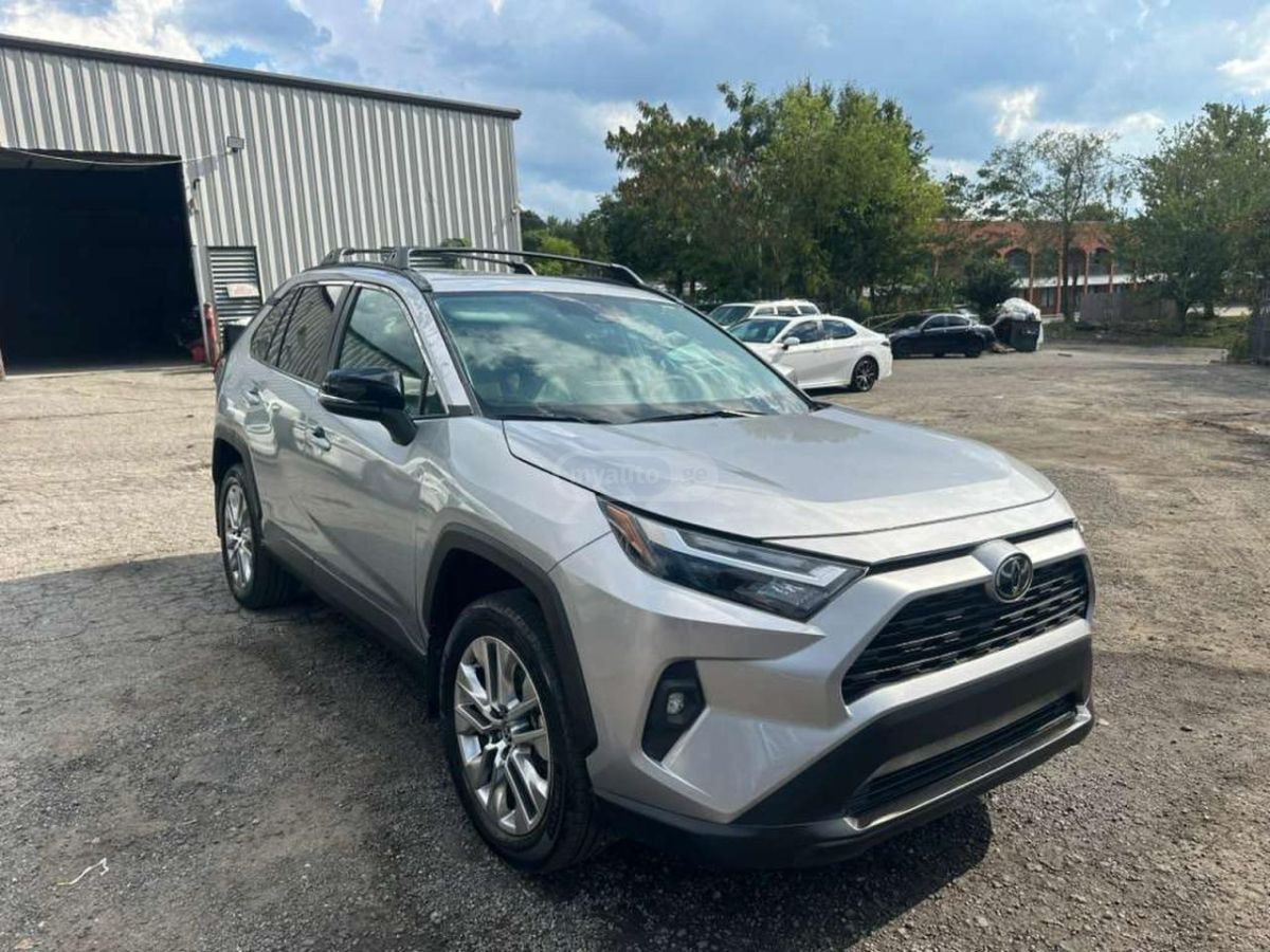 Toyota RAV4 2024 — photo 2