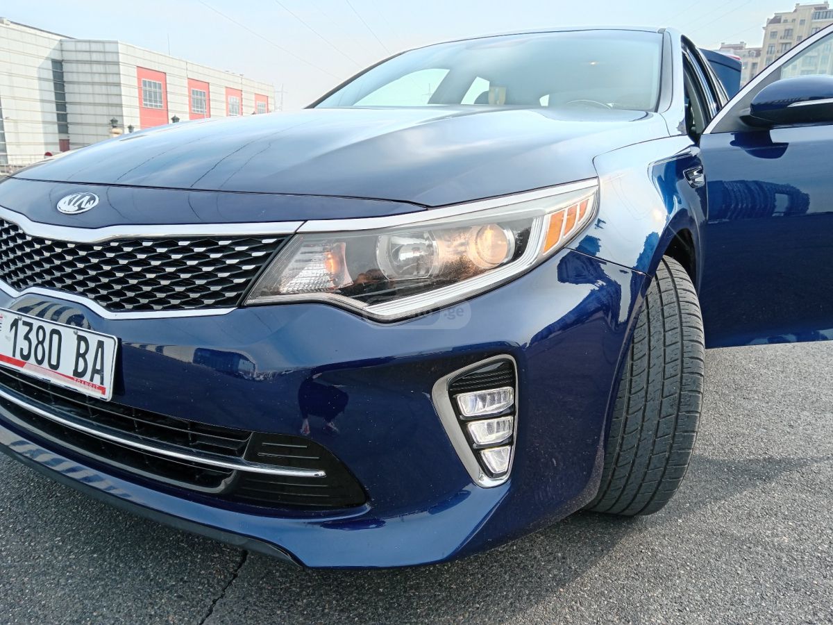Kia Optima 2018 — photo 2