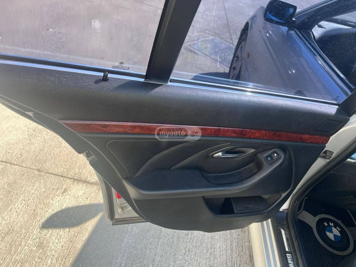 BMW 520 2001 — photo 2